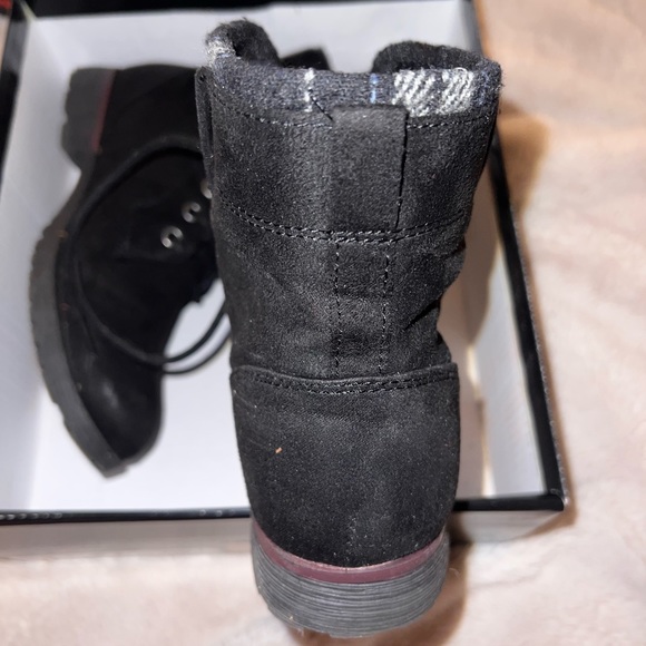 ROCK & CANDY BOOTS - Picture 10 of 12